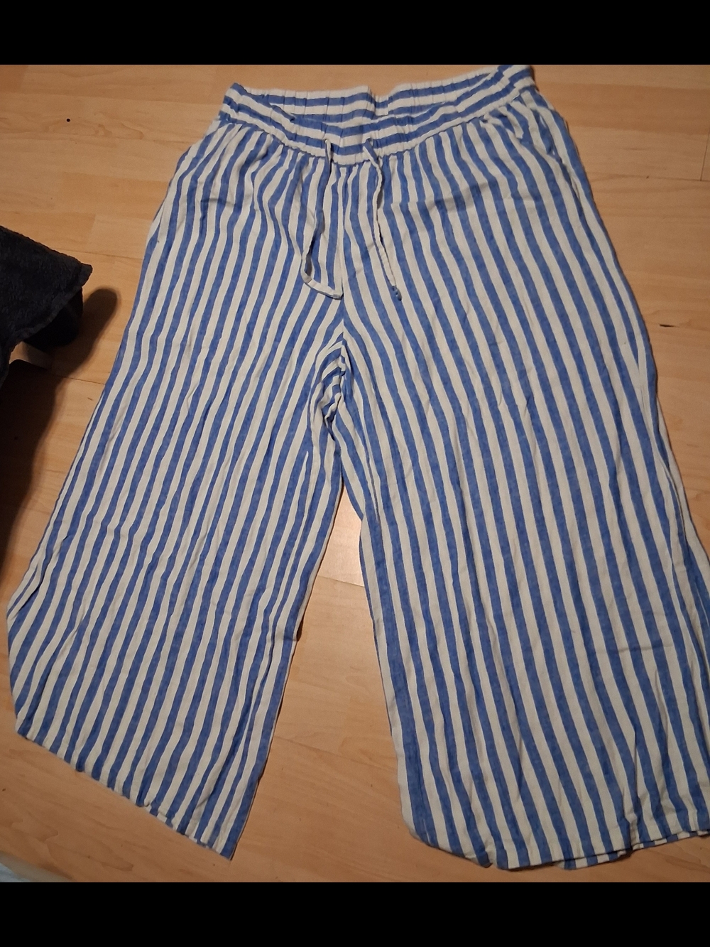 Ava & Viv Striped Blue and White Wide-Leg Drawstring Pants